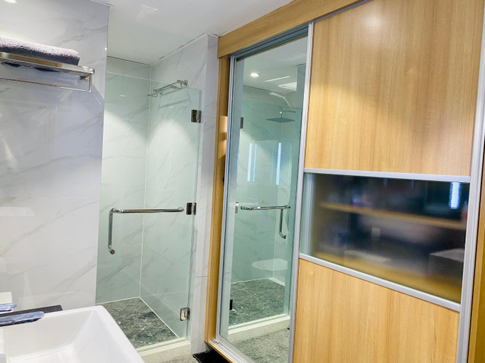 Bathroom 2, Walking Street Condo Beautiful 1 king bedroom, Mabalacat