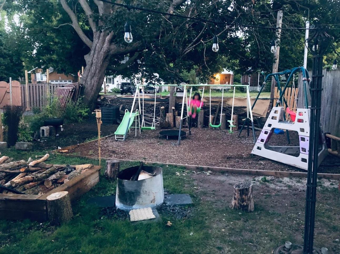 Family & Kids, Private Room AIR BNB, Peterborough
