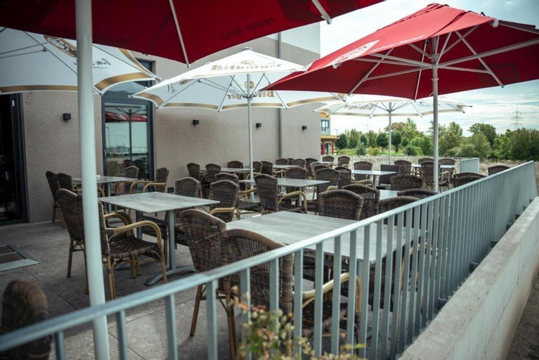 Restaurant 2