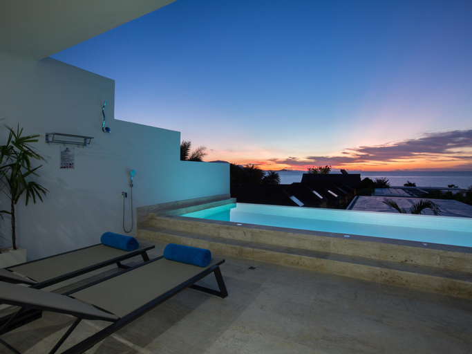 Swimming Pool 28