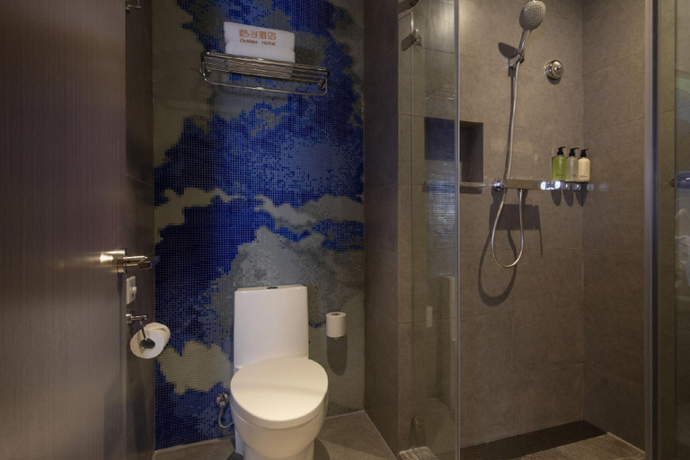 Bathroom 4