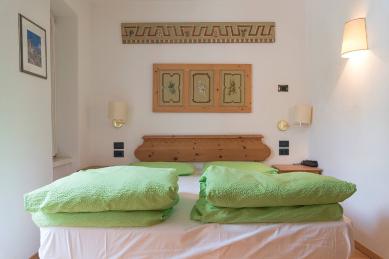Bedroom 2, Laurino, Trento