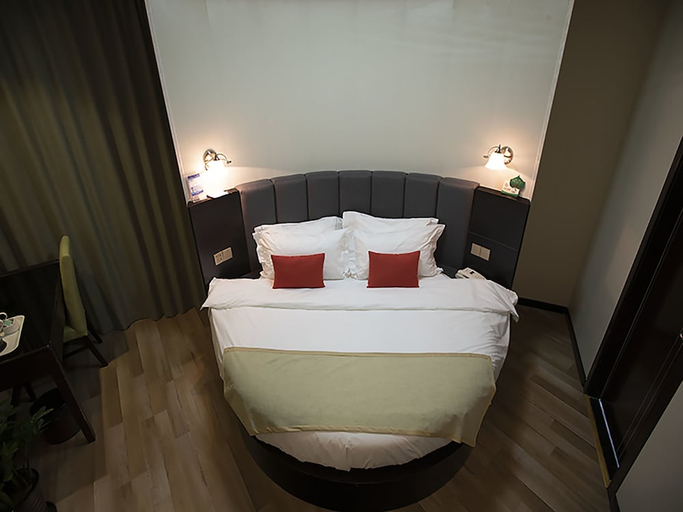 Bedroom 2, Joyful Star Hotel Pudong Airport Chenyang, Shanghai
