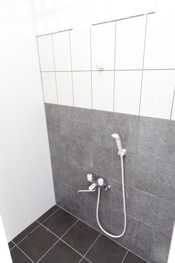Bathroom 3, Another Sky Ishigaki Island, Ishigaki