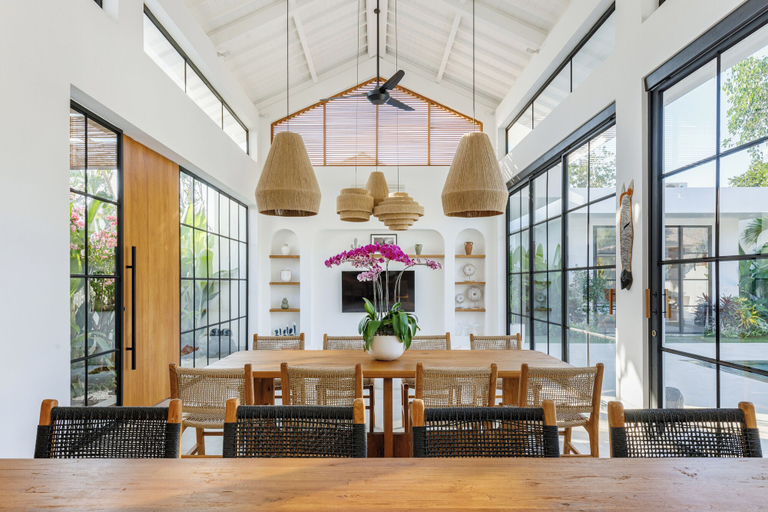 Food & Drinks 5, Family Nest, Badung