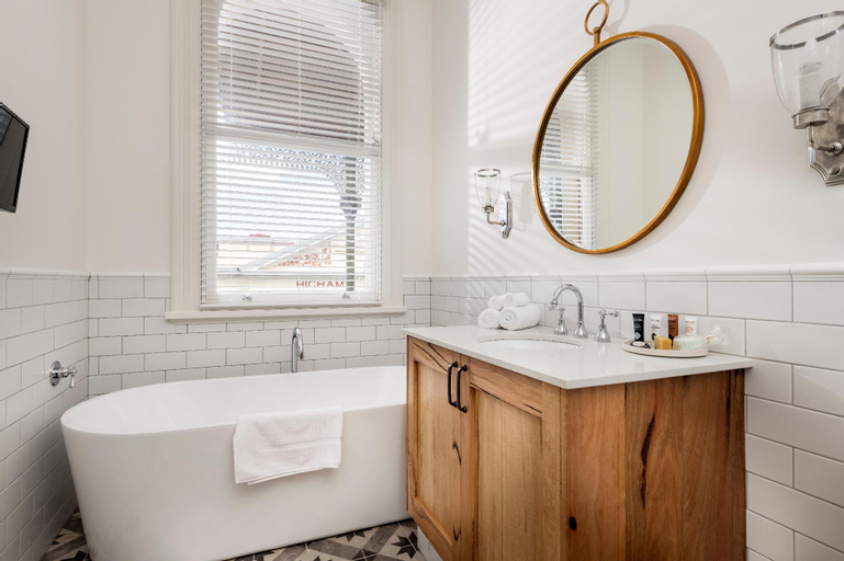 Bathroom 3