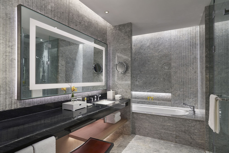Bathroom 4, Hyatt Regency Xuzhou Suning, Xuzhou