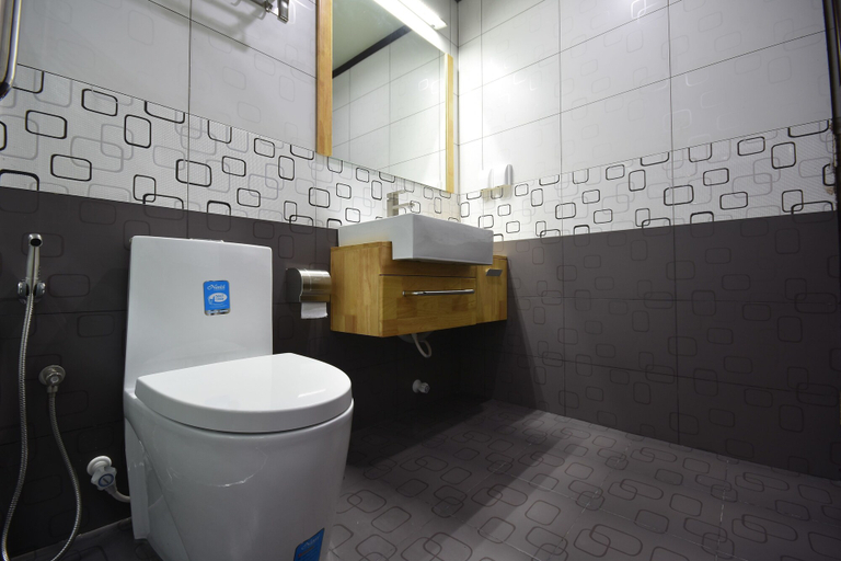 Bathroom 4, Island Home Ukulhas, North Ari Atoll