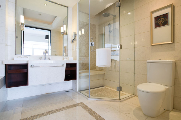 Bathroom 5, Grand New Century Hotel, Qingdao