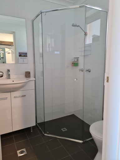 Bathroom 3, Vacy Hunter Valley Lodge, Dungog
