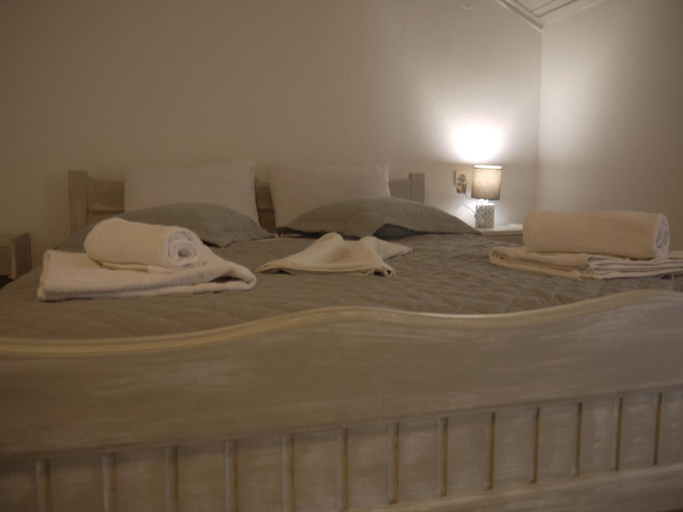 Others 2, Hotel Akropolis, Epirus