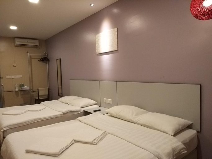 Bedroom 13