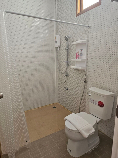 Bathroom 9