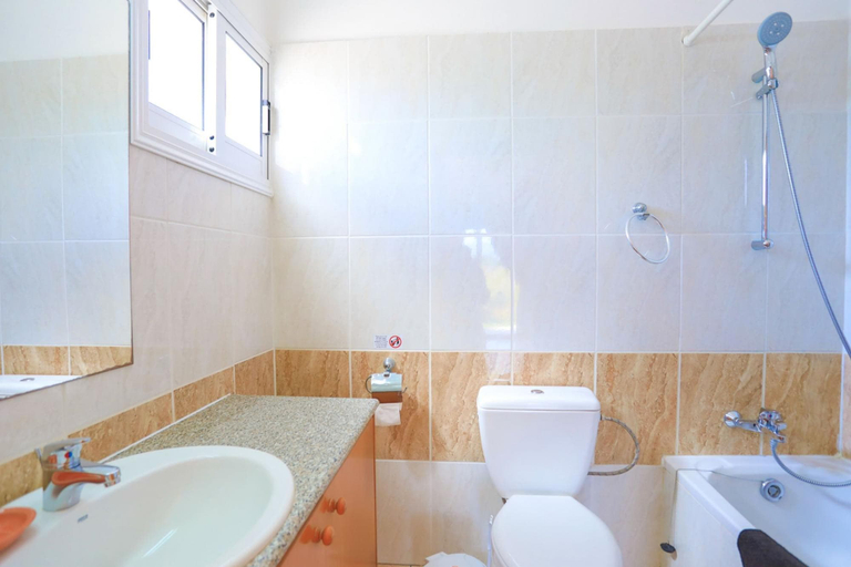 Bathroom 5, The Vines in Latchi With 3 Bedrooms and 3 Bathrooms
