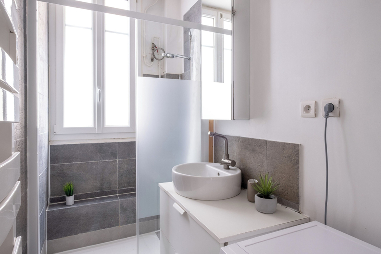 Bathroom 4, Appartement Somptueux à Levallois-Perret, Hauts-de-Seine