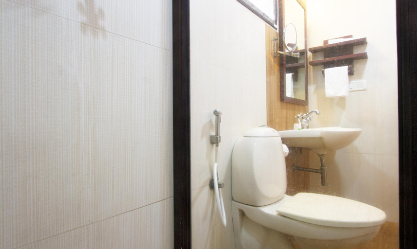 Bathroom 8