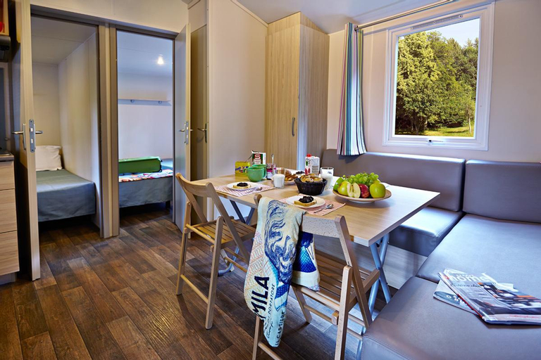Dining Room 8