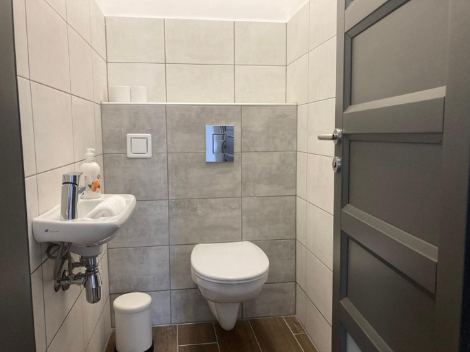 Bathroom 2, Szurke Juhar Vendeghaz, Szombathely
