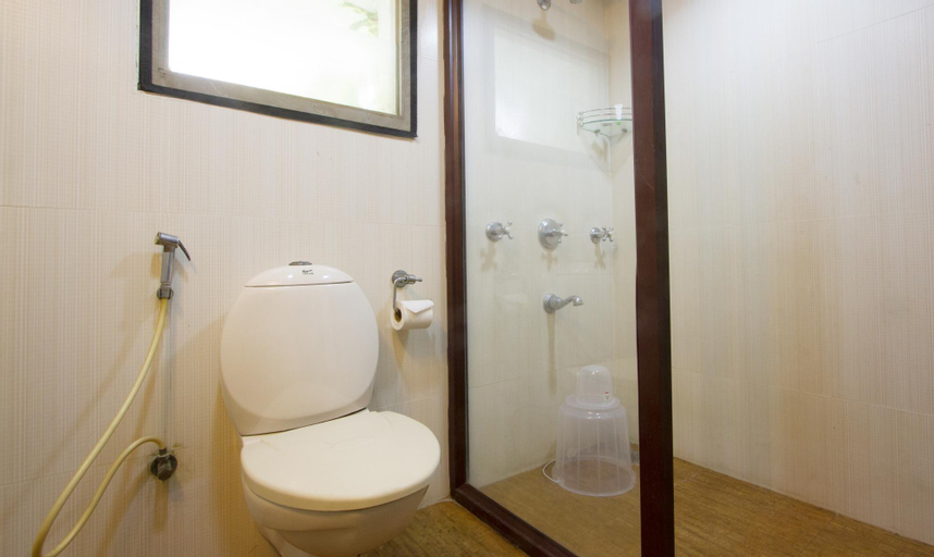 Bathroom 7