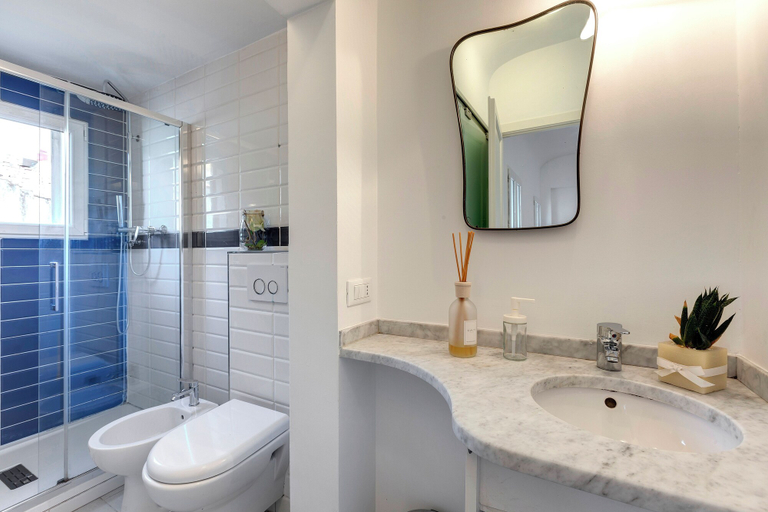 Bathroom 3, Mamo Florence - Il Prato Apartment, Florence