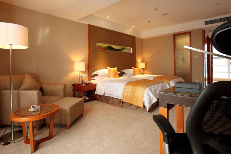 Bedroom 2, Noble Crown Hotel, Wuxi