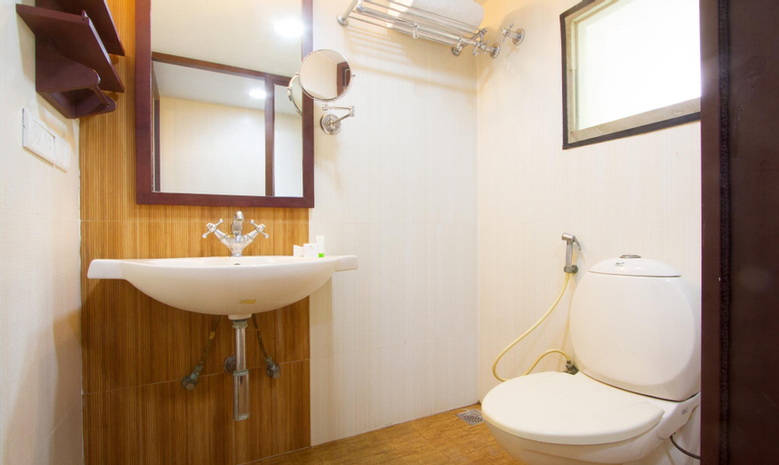 Bathroom 8