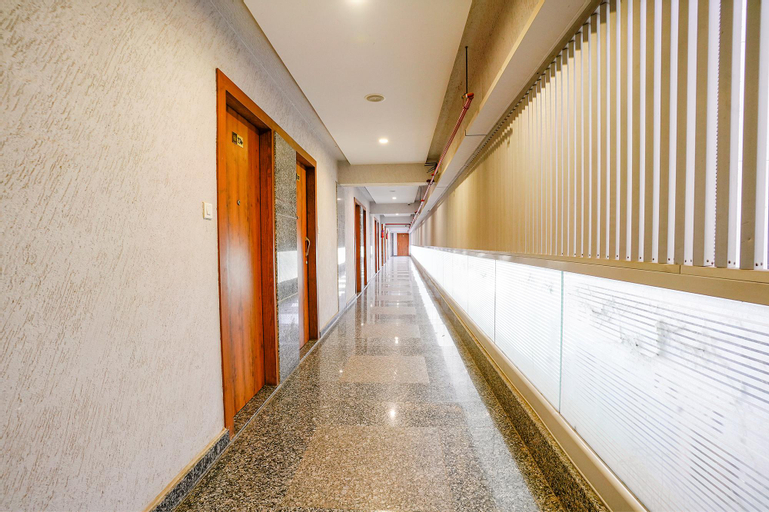 FabHotel La Victoria - Galaxy Circle, Surat