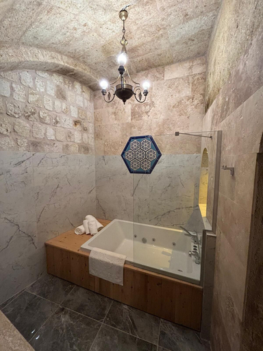 Bathroom 5, Kadievi, Ürgüp