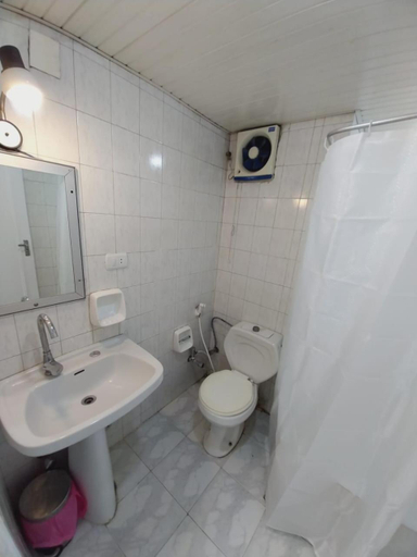 Bathroom 3, Merry Land Hotel, Luxor