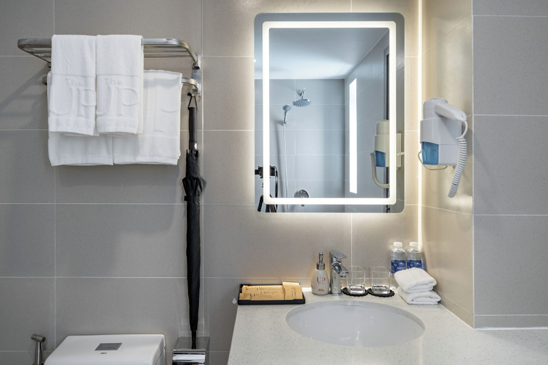 Bathroom 4, The Up Hotel Phu Quoc Island - The Poolside Escape, Phú Quốc