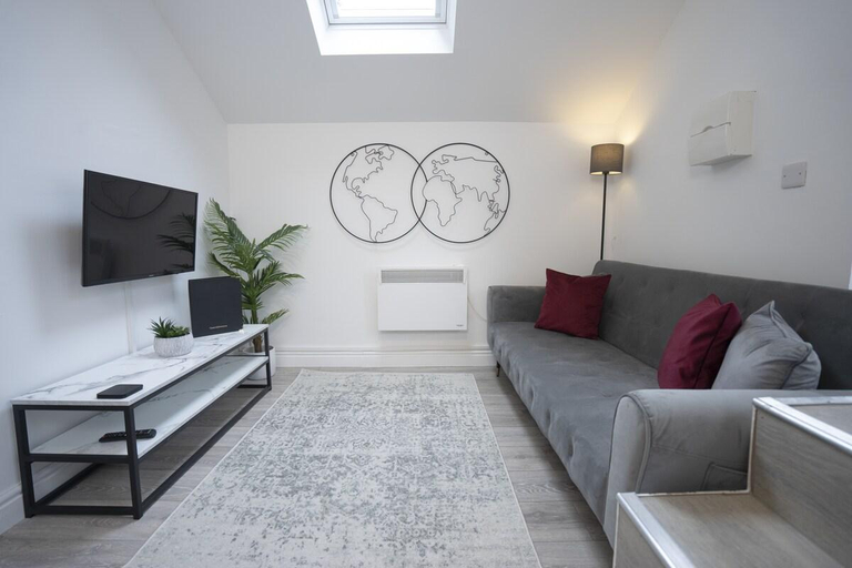 Others 4, The Den - KING BED *5 min walk to City Centre*, Cambridgeshire