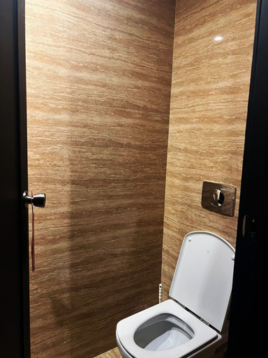 Bathroom 4, Grand Lancaster Brazzaville, Brazzaville
