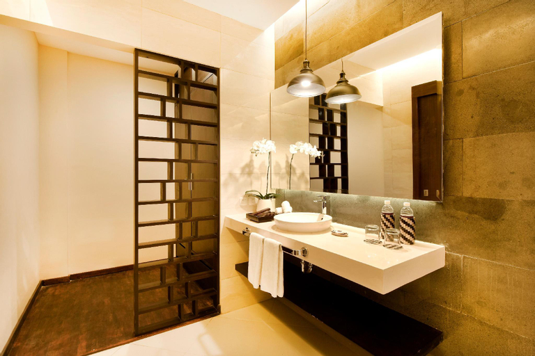 Bathroom 5
