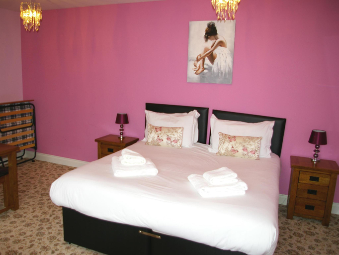 Bedroom 2, The Black Dog Inn, Dorset