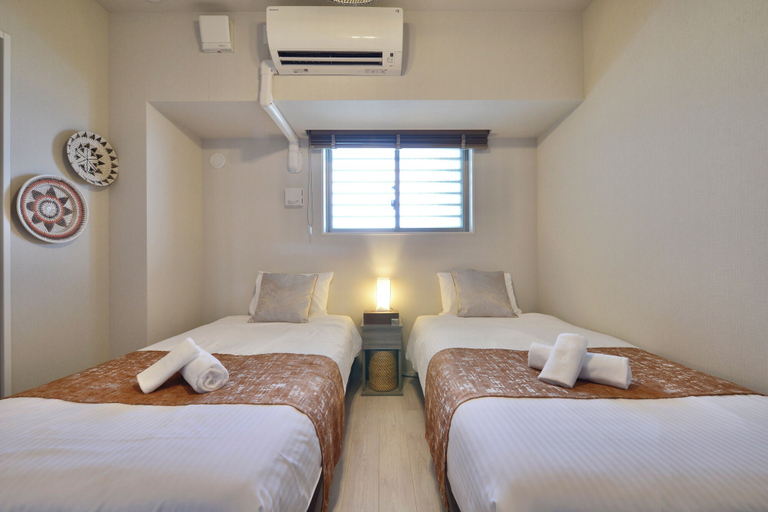 Bedroom 2, Branchera naha akebono premist R68, Naha