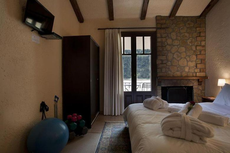 Bedroom 4, Fanaras Hotel, West Greece