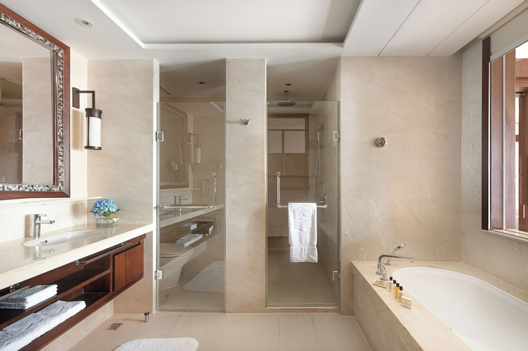 Bathroom 4