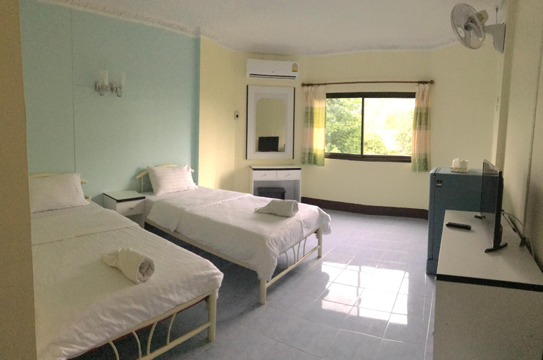 Bedroom 8