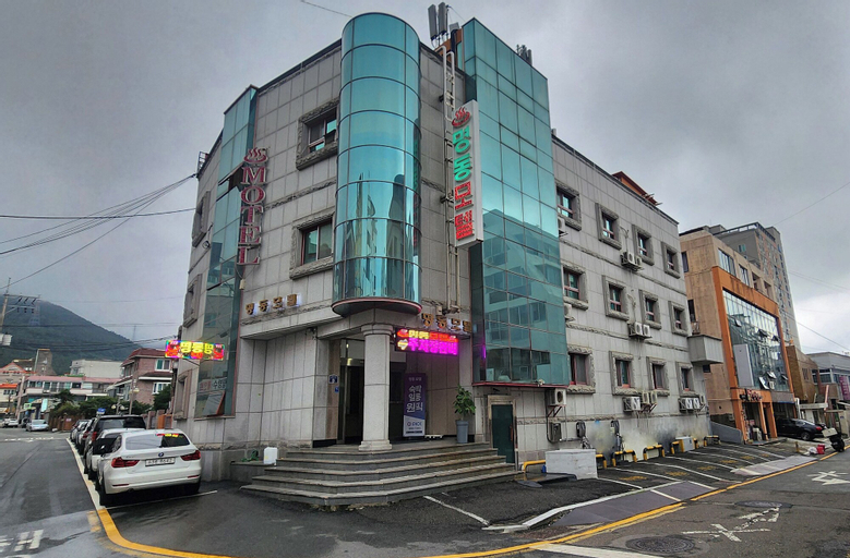 Myeongdong Motel, Geoje