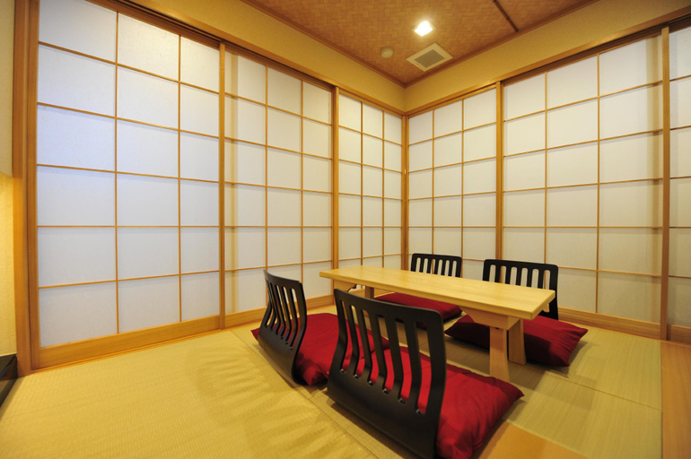Bedroom 4, DJ Hostel Ginza, Chūō