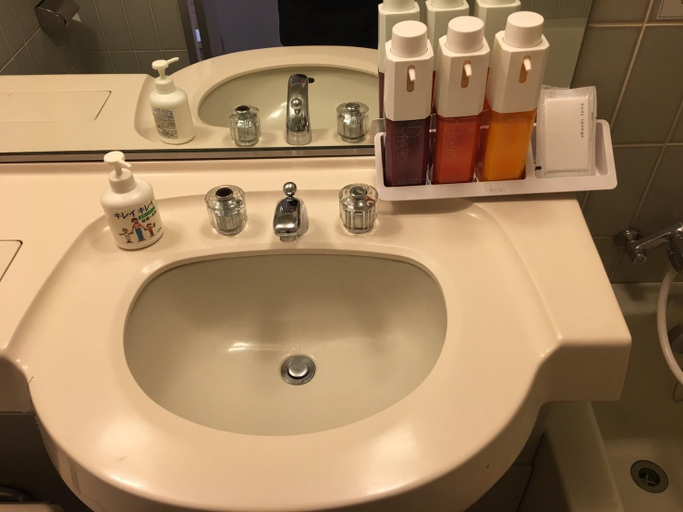 Bathroom 2