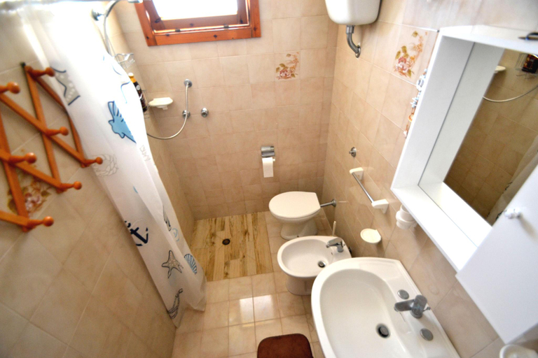 Bathroom 3, Teoma holiday home with climate and parking for 5 guests, Lecce