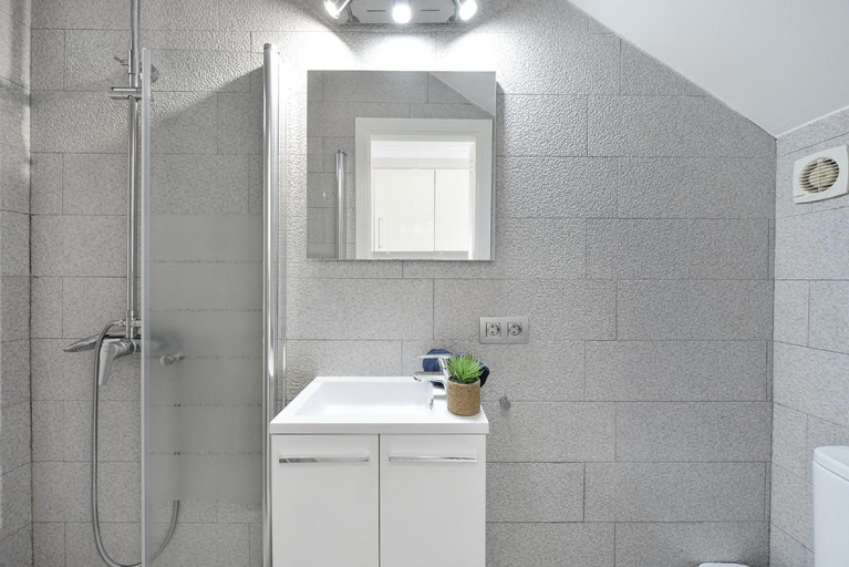 Bathroom 4, Chalet in Playa del Ingles by Maspalomas Dunes, Las Palmas