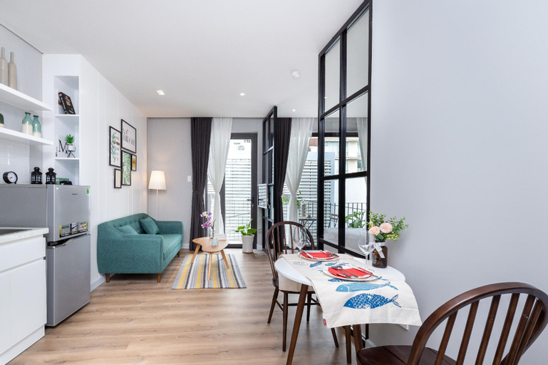 Dining Room 6