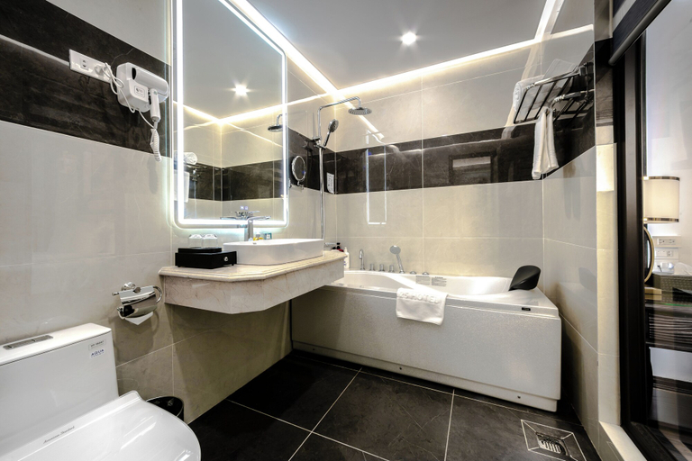 Bathroom 5, A25 Premium Hotel - 16 Mieu Dam, Từ Liêm