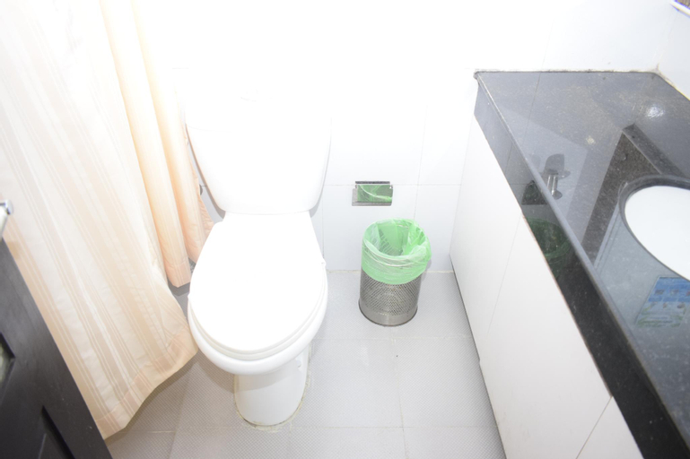 Bathroom 7