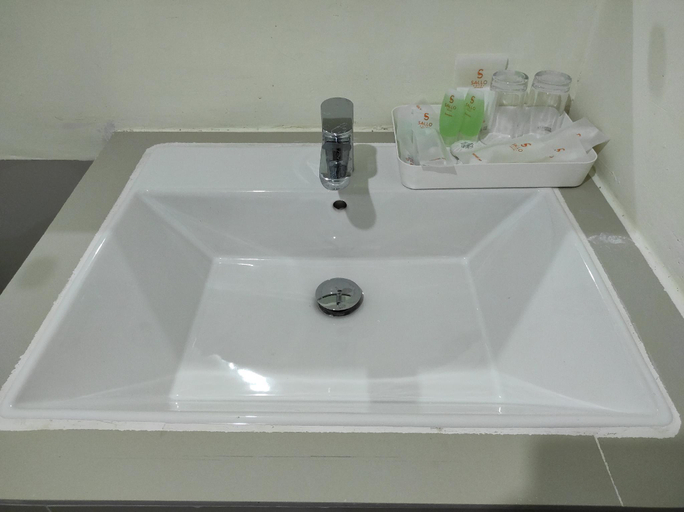 Bathroom 3