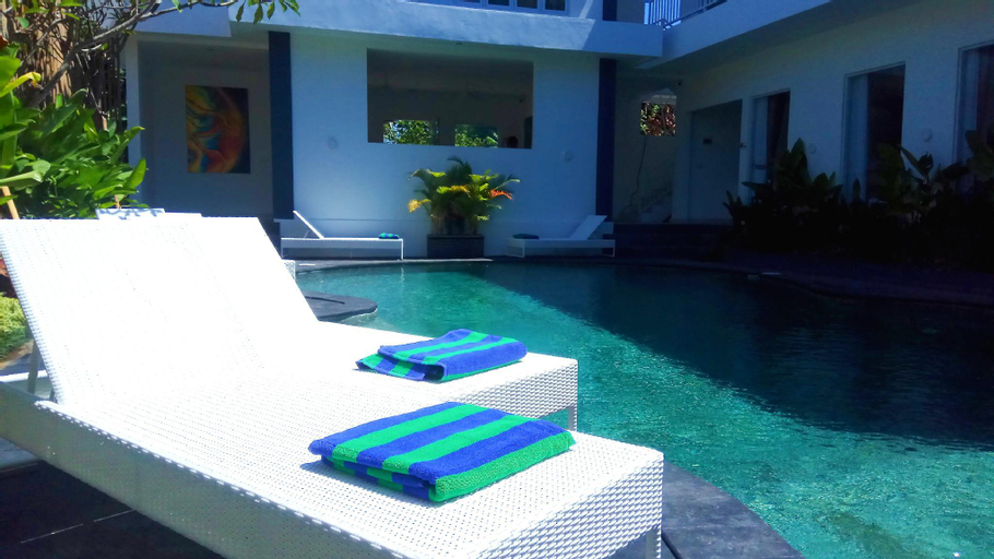 Swimming Pool 8
