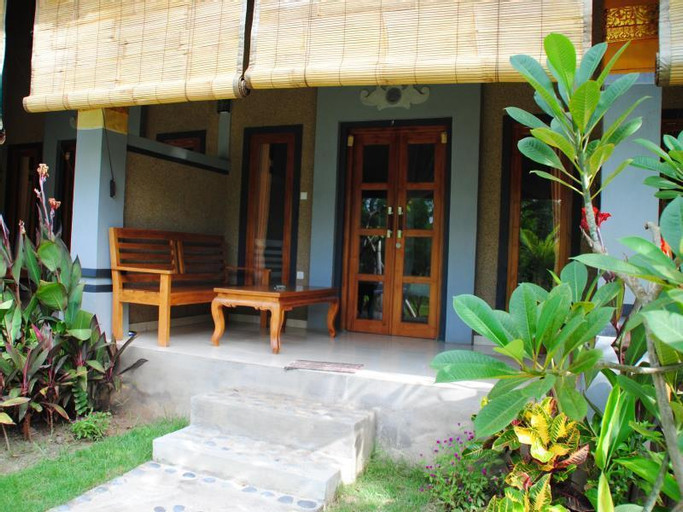 Exterior 9