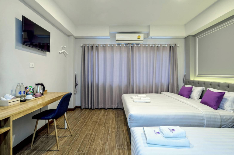 Bedroom 13